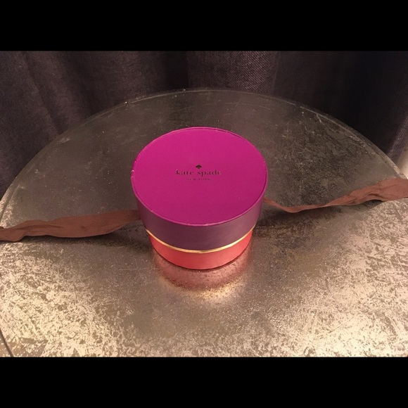 Kate Spade Round Jewelry Gift Box - Picture 2 of 5
